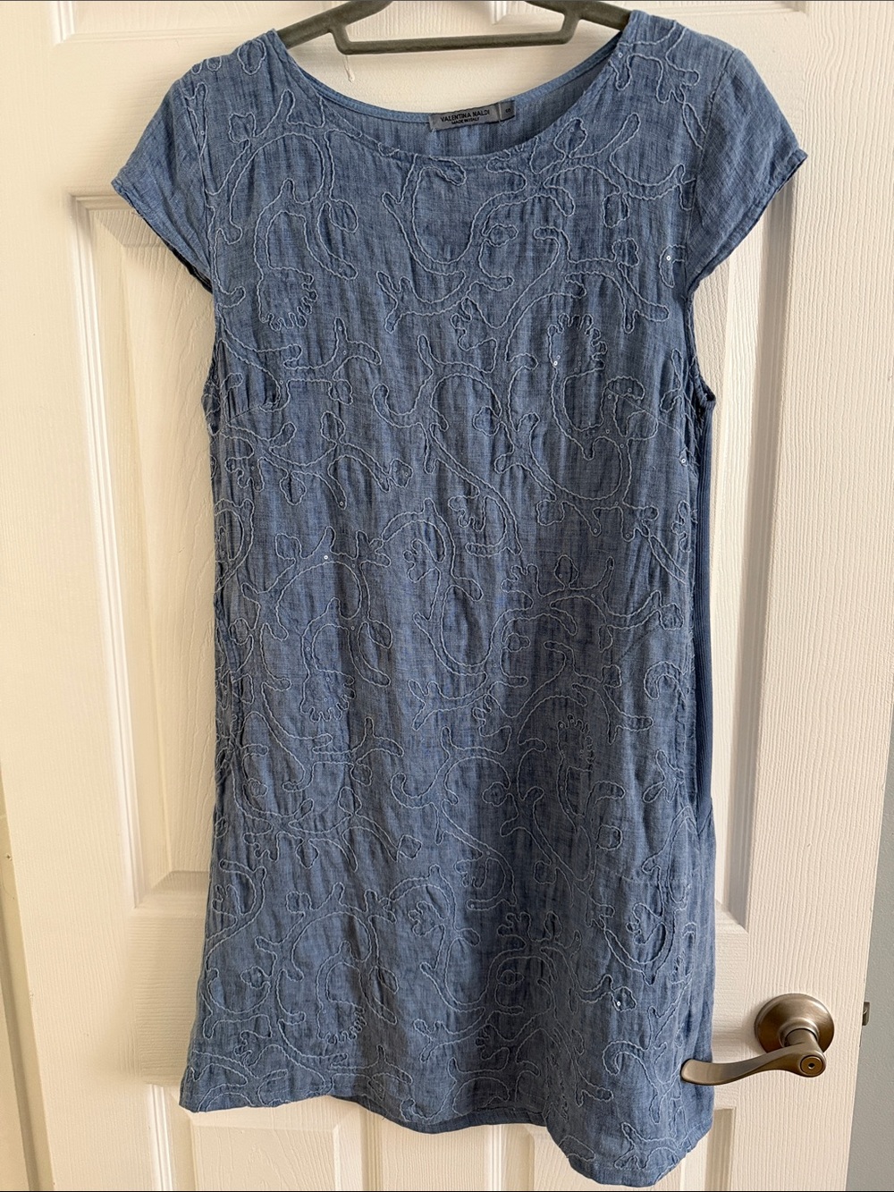 Valentina Naldi Light Blue Embroidered 100% Linen Shift Mini Dress - size Small